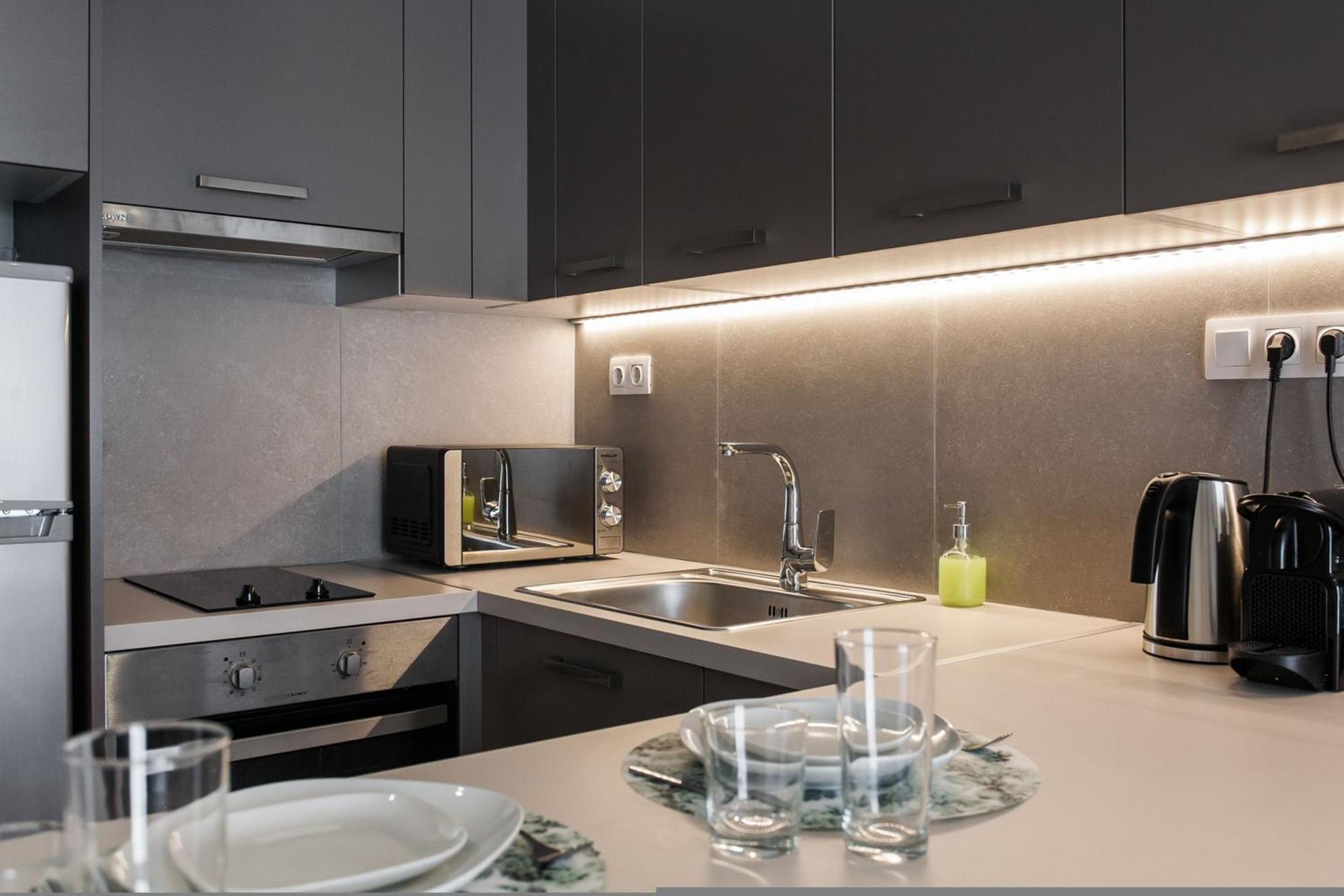 Porto Pireo By Superhost365 - Kolokotroni Apartment Bagian luar foto