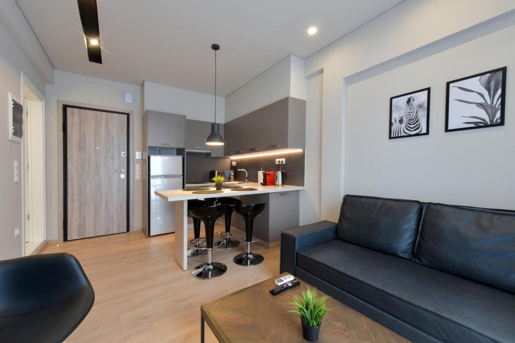 Porto Pireo By Superhost365 - Kolokotroni Apartment Bagian luar foto