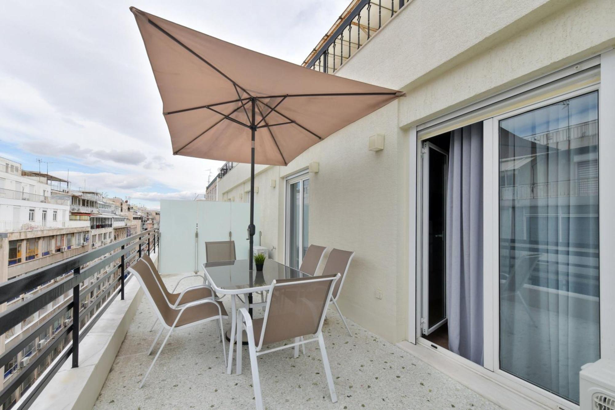 Porto Pireo By Superhost365 - Kolokotroni Apartment Bagian luar foto