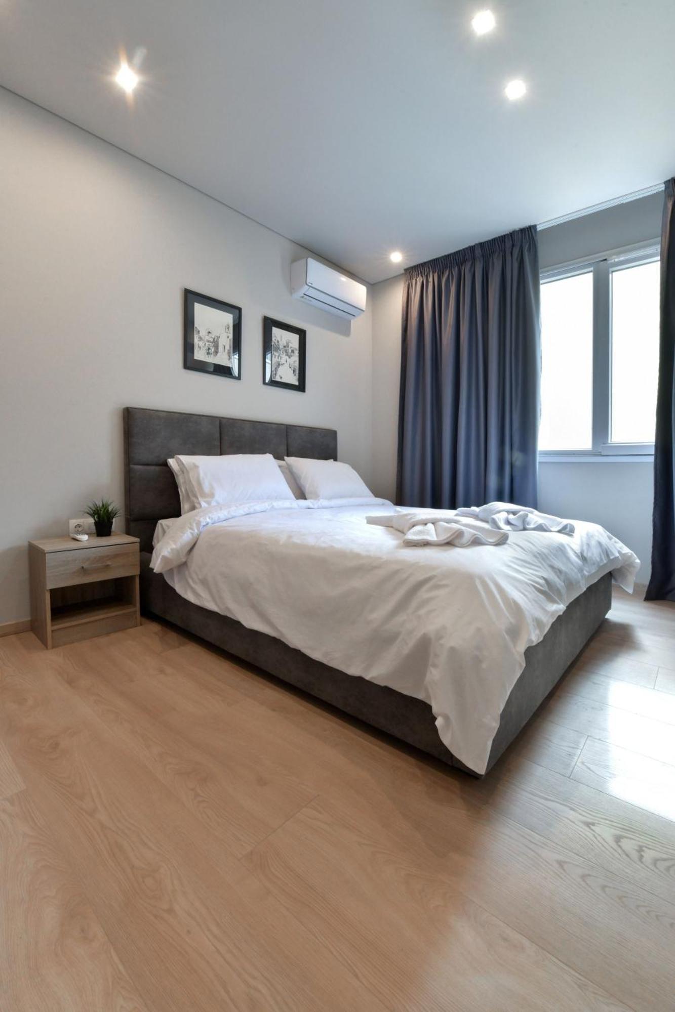 Porto Pireo By Superhost365 - Kolokotroni Apartment Bagian luar foto