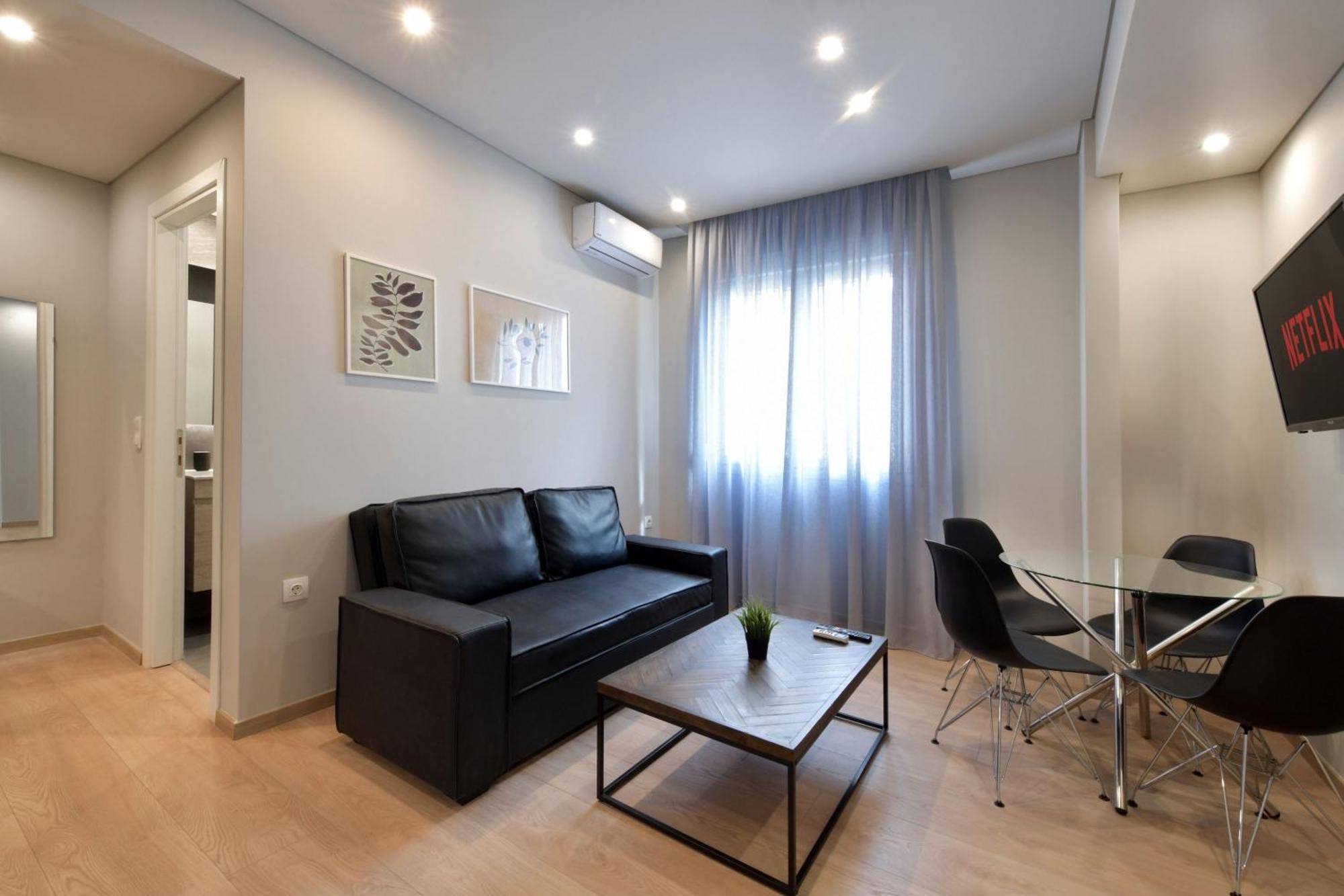 Porto Pireo By Superhost365 - Kolokotroni Apartment Bagian luar foto