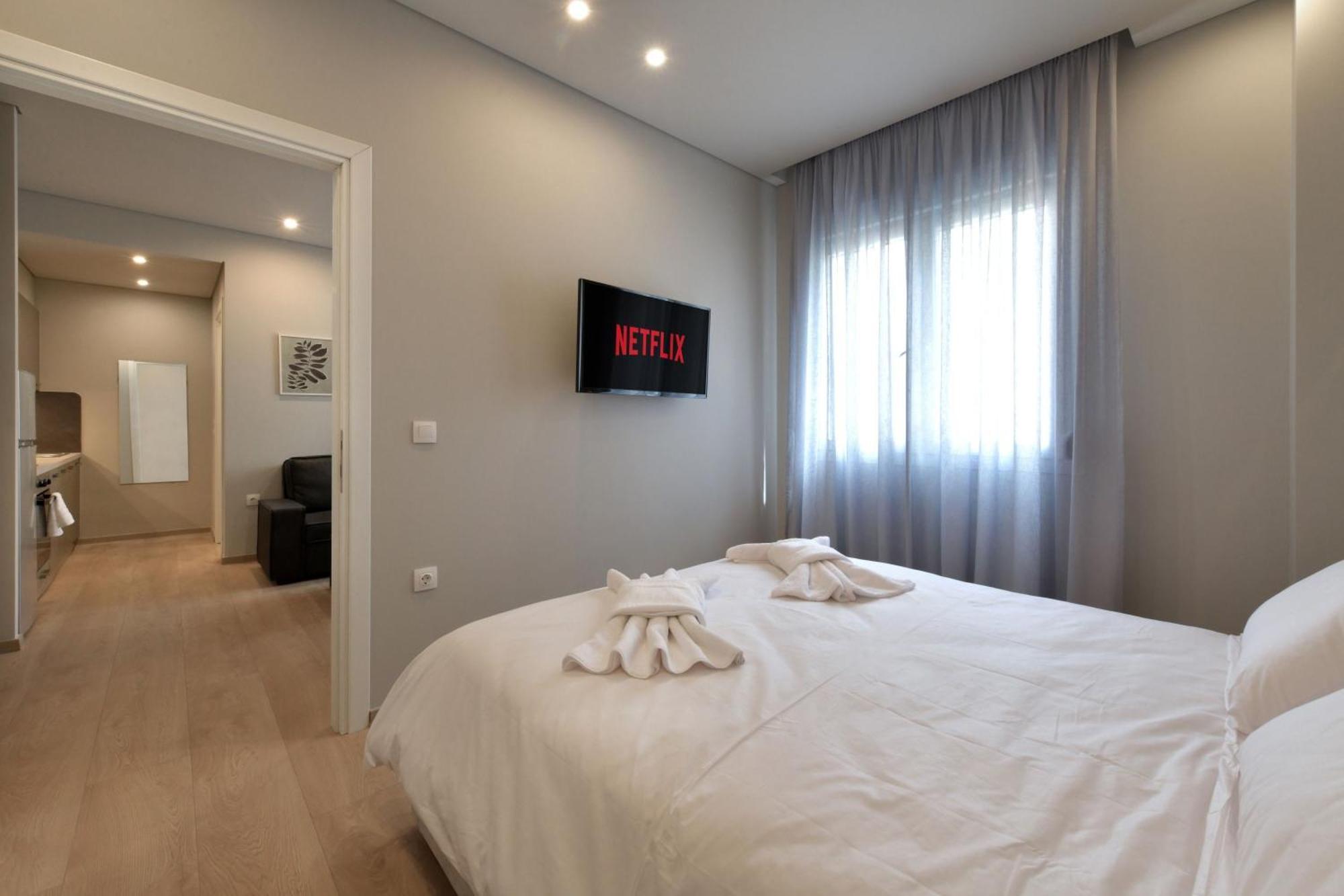 Porto Pireo By Superhost365 - Kolokotroni Apartment Bagian luar foto