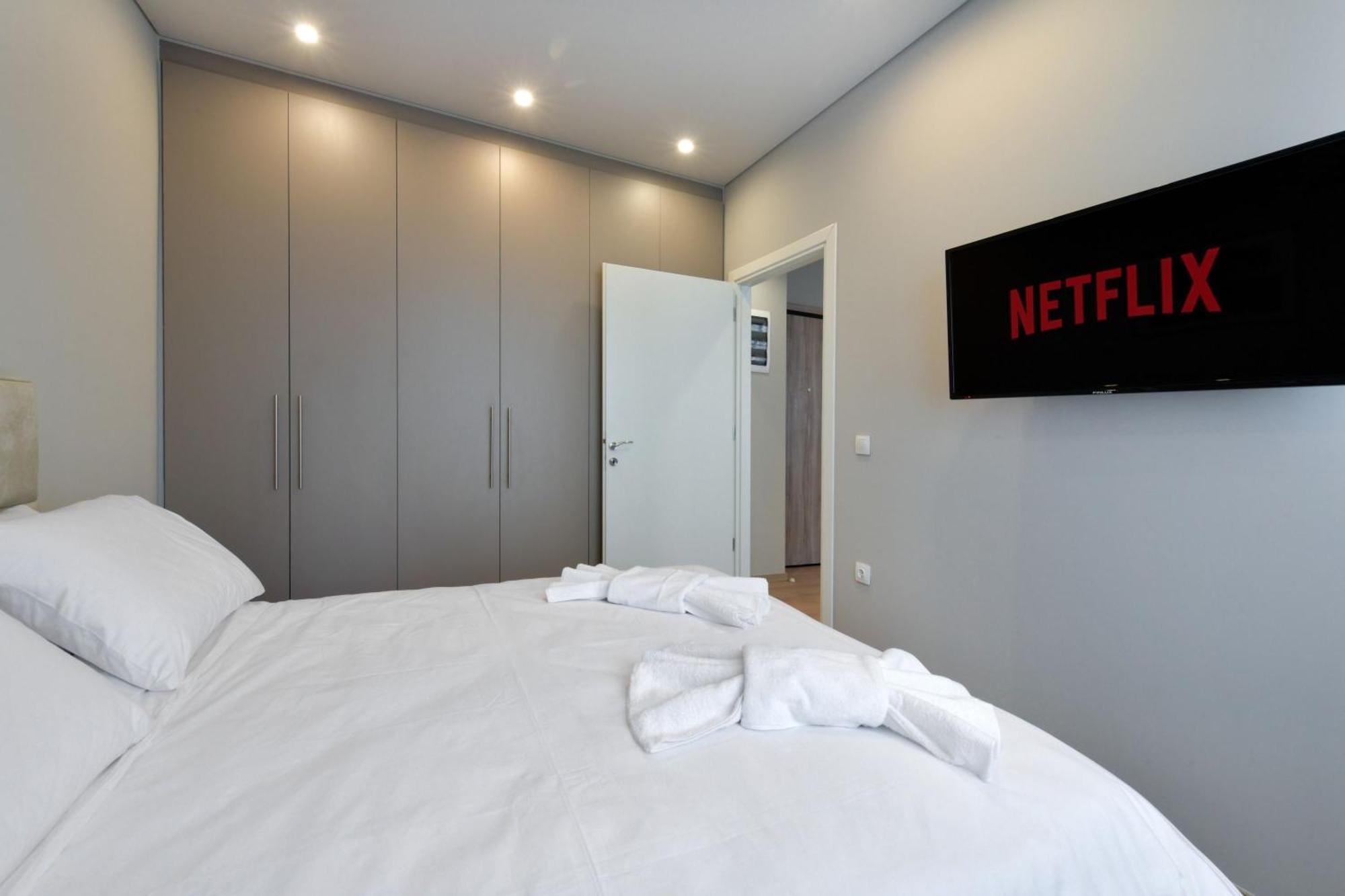 Porto Pireo By Superhost365 - Kolokotroni Apartment Bagian luar foto