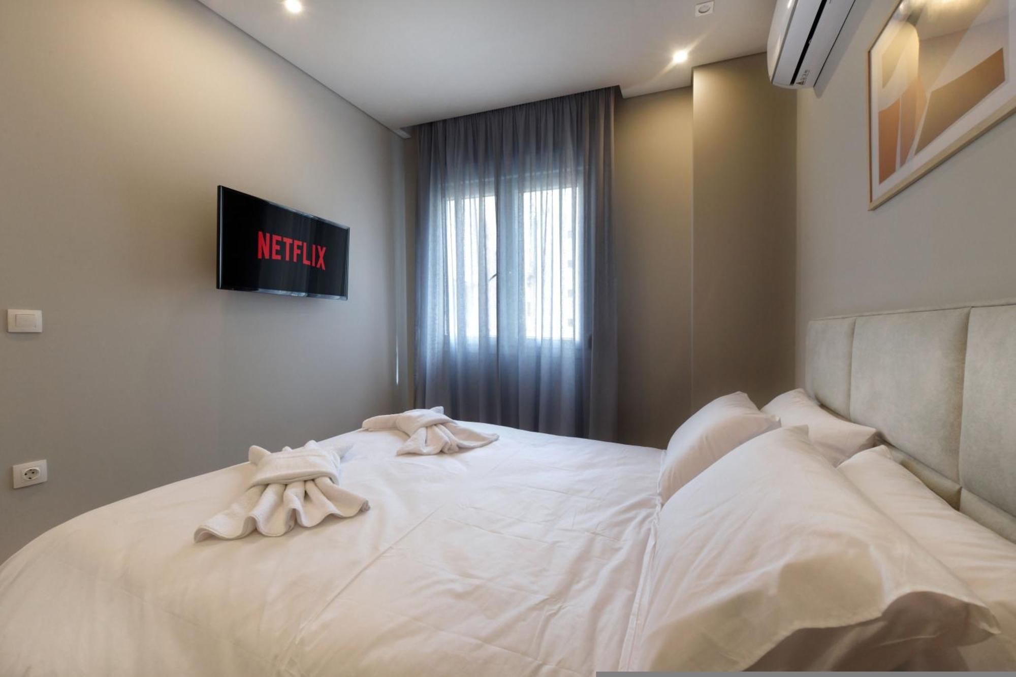 Porto Pireo By Superhost365 - Kolokotroni Apartment Bagian luar foto