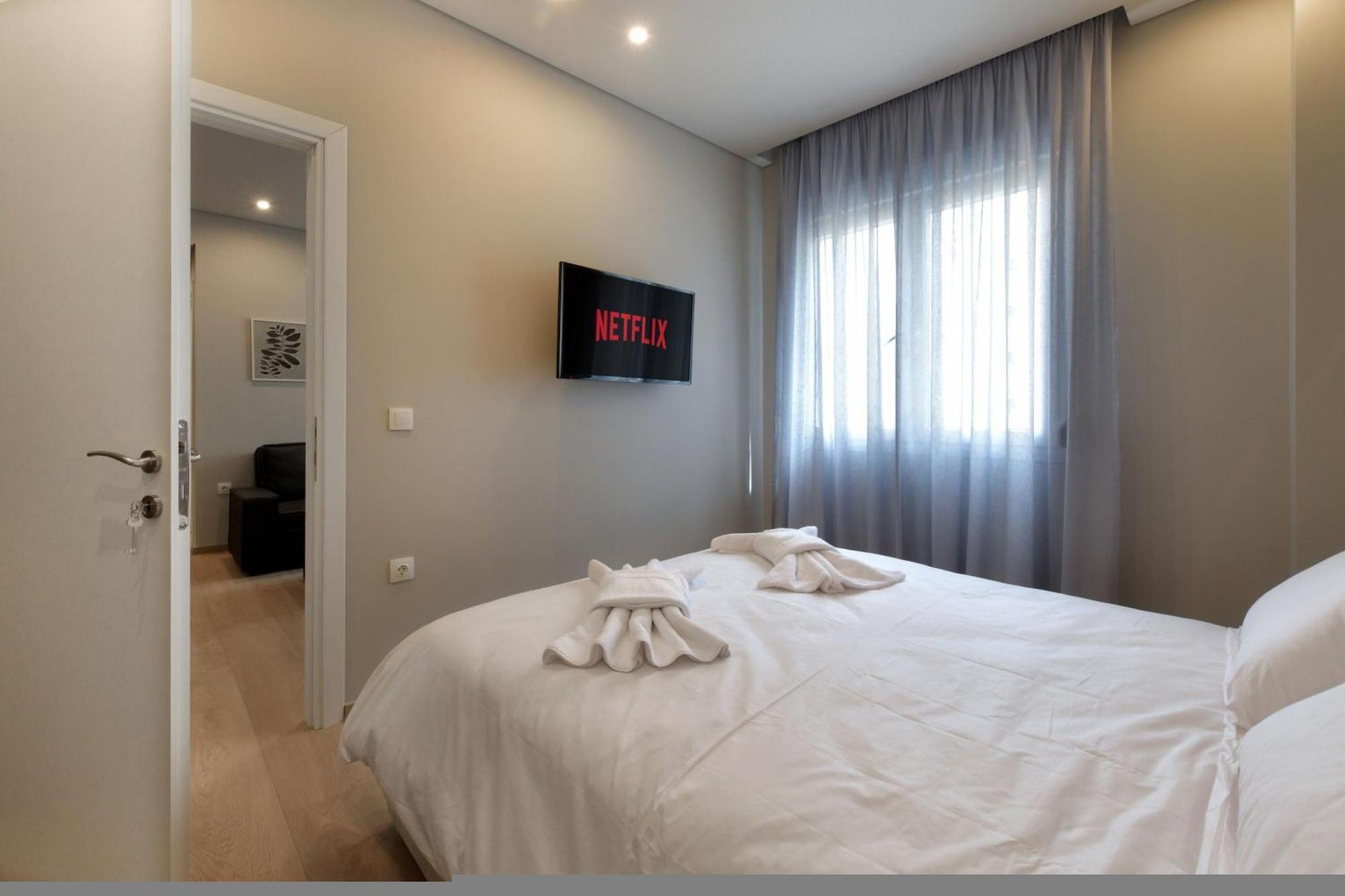 Porto Pireo By Superhost365 - Kolokotroni Apartment Bagian luar foto
